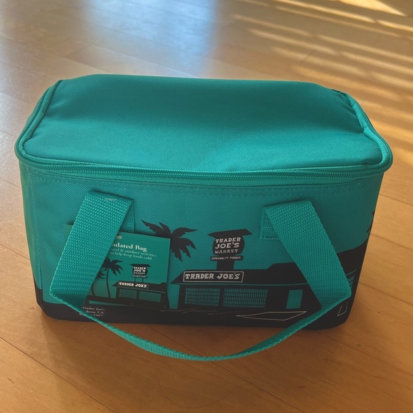 TRADER JOE’s MINI INSULATED TOTE BAG - Picture 1 of 6